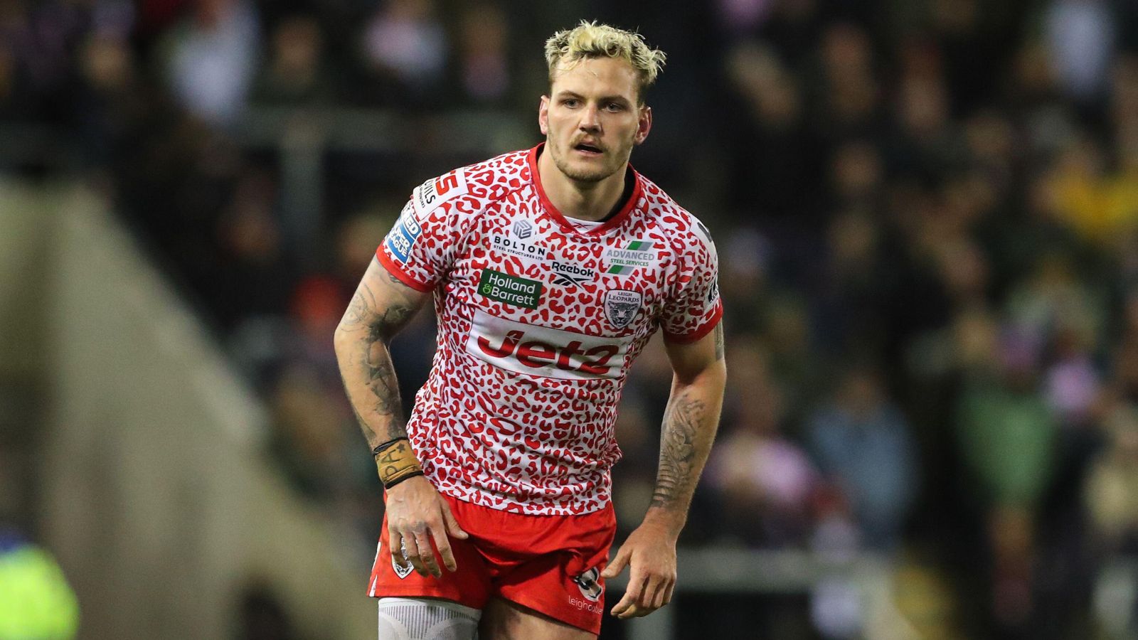 Leeds Rhinos weigh up shock transfer for Leigh Leopards star