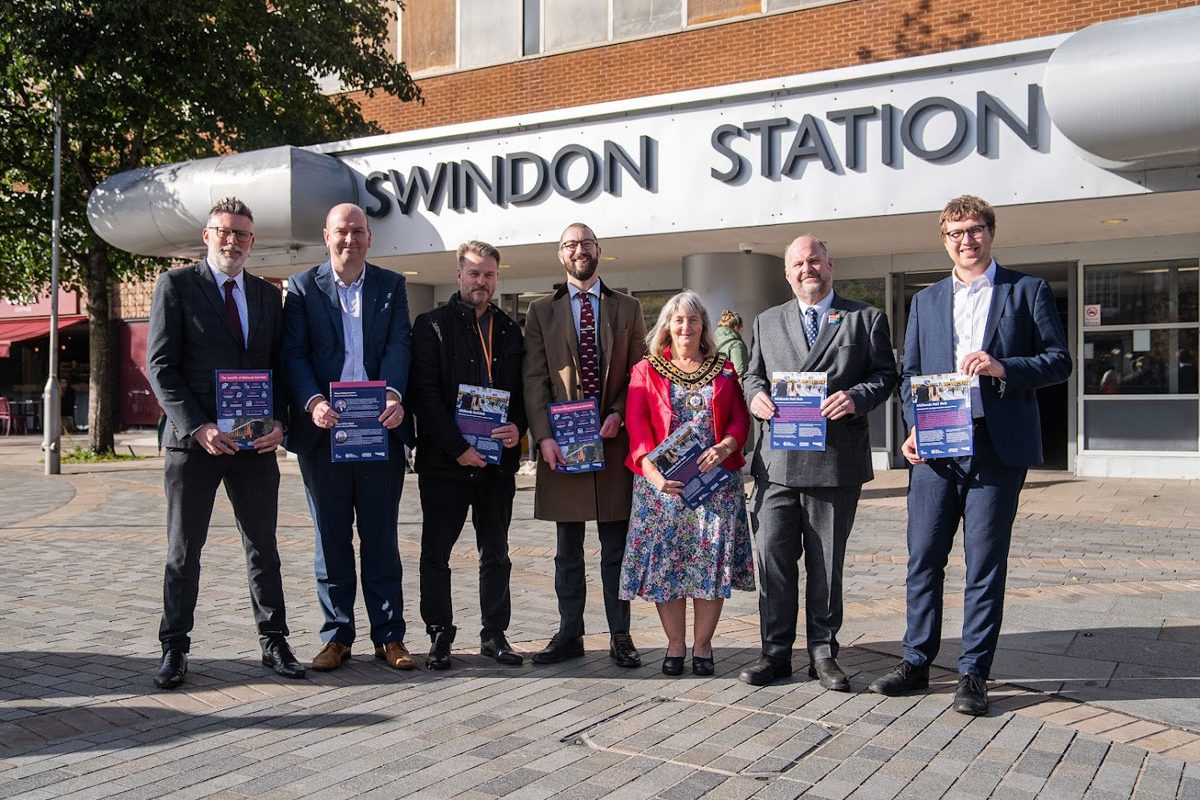 Plans to reconnect Swindon with Birmingham by rail have been unveiled.