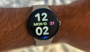 How to set up and customize Gemini Raise to Talk on the Pixel Watch 4