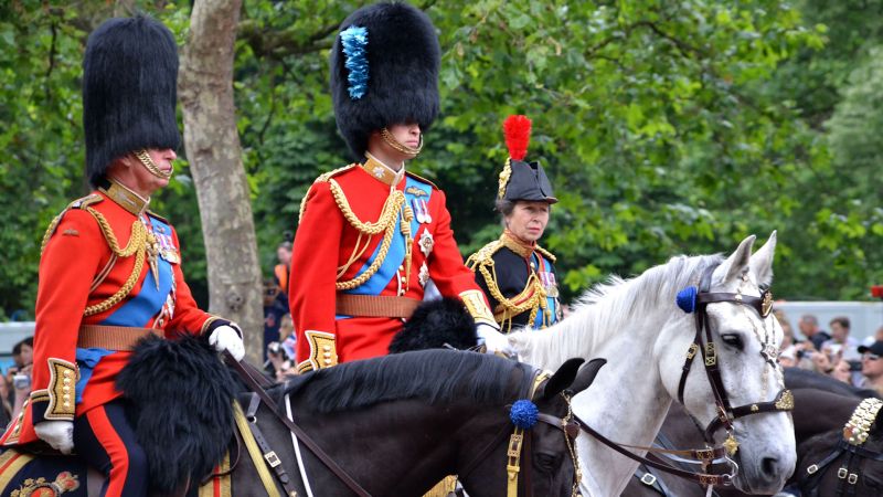 King to ride on horseback for Trooping the Colour