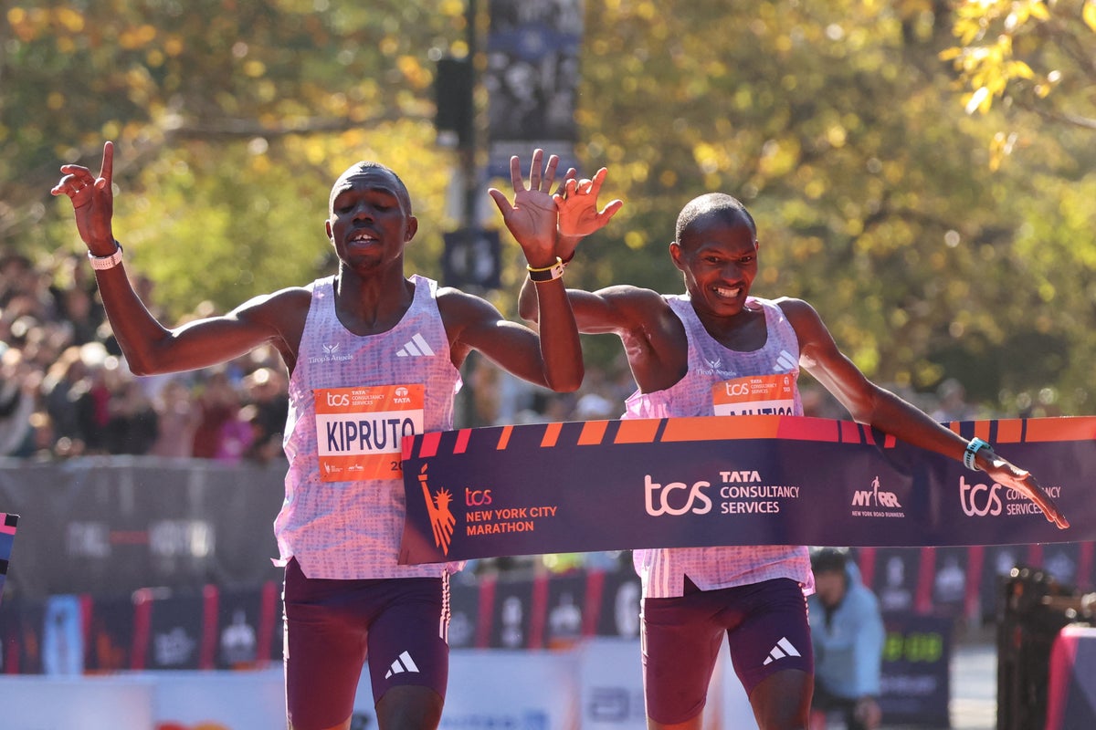 New York City Marathon results: Photo finish, course record and Eliud Kipchoge 17th