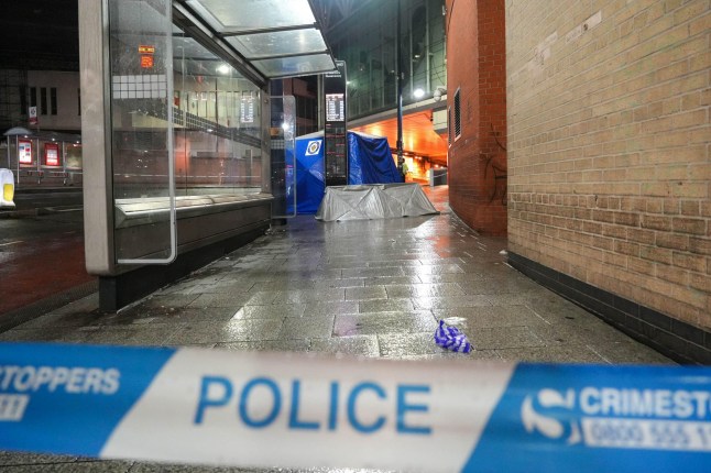 Alamy Live News. 3D426JX Smallbrook Queensway, Birmingham, Nov 8th 2025 - West Midlands Police closed a section of road directly outside Birmingham's Bullring shopping centre and New Street Station after a woman was stabbed in the neck on Friday evening, a man in his 20's has been arrested. Several forensic tents were erected close to a bus stop. Two small silver tents and a large blue evidential tent were placed on the pavement around a small cordon that closed the road off. Two police officers remained at the scene throughout the night. West Midlands Police Statement: A man is in custody after a stabbing in Birmingh This is an Alamy Live News image and may not be part of your current Alamy deal . If you are unsure, please contact our sales team to check.