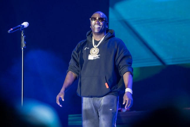 NEW DELHI, INDIA - NOVEMBER 9: American singer and rapper Akon performs during his concert at the Jawaharlal Nehru Stadium on November 9, 2025 in New Delhi, India. (Photo by Anurag Mehra/Hindustan Times via Getty Images)