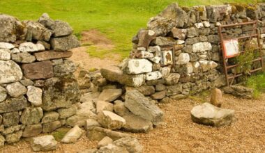 Tourists tear down 500-year-old castle wall in Scotland to take pictures | News UK