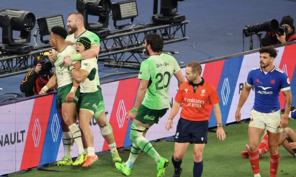 Sacha Feinberg-Mngomezulu celebrates his first try with his South African team-mates