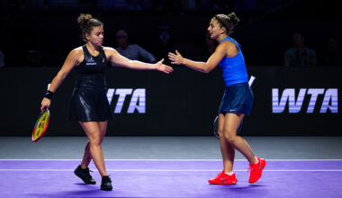Errani and Paolini win to open the WTA Finals; Hsieh and Ostapenko follow to end Day 1
