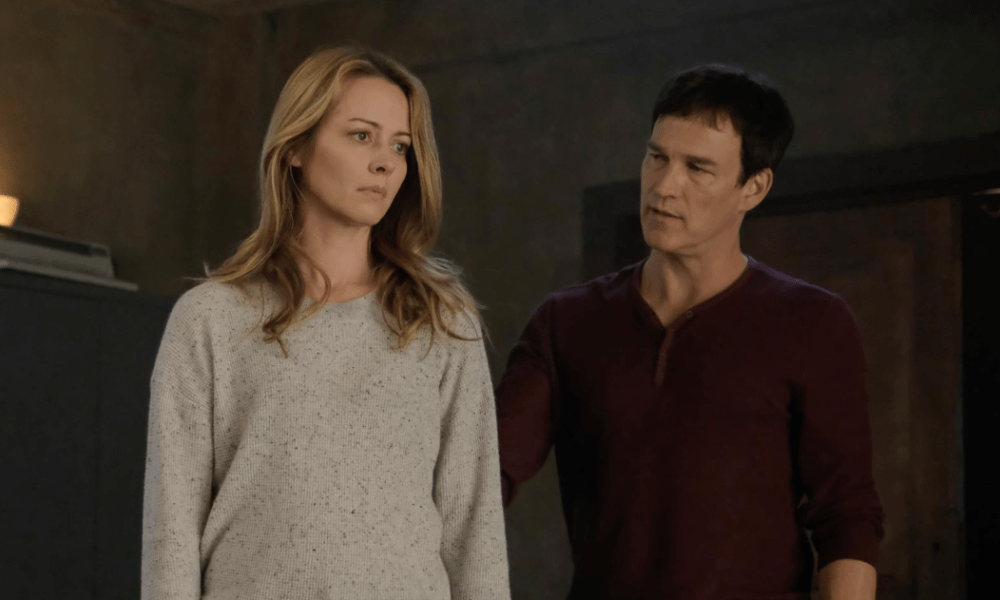 'Invader' - Amy Acker Starring in Christmas Survival Horror Movie