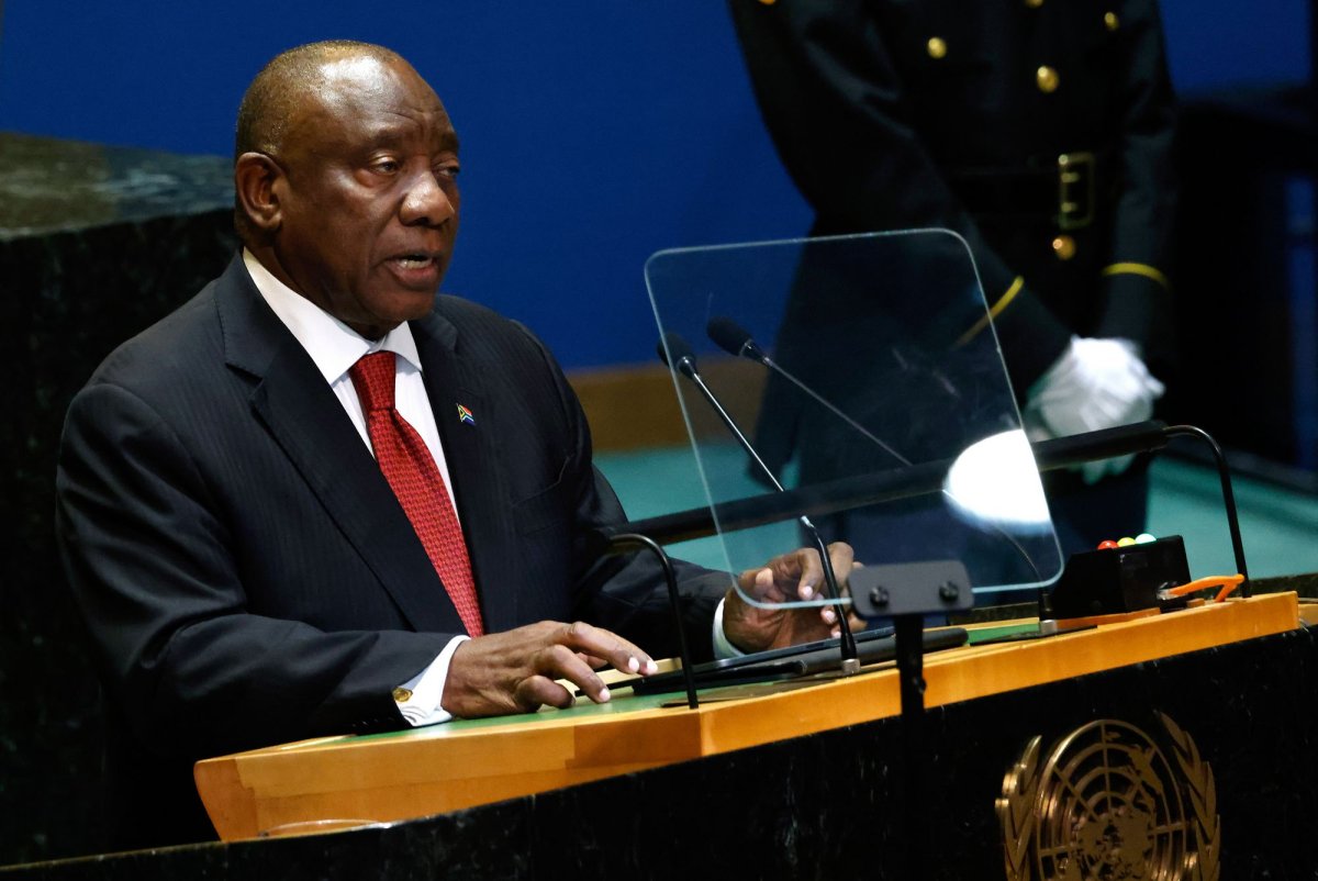 South Africa opens probe into young men fighting in Ukraine war