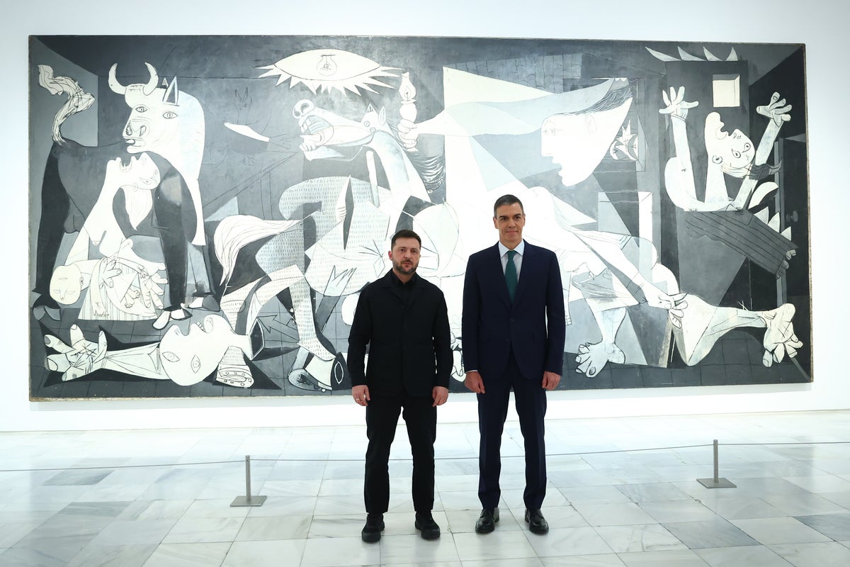 Zelenskyy visits Picasso's 'Guernica' painting after drawing parallel to Ukraine's bombing