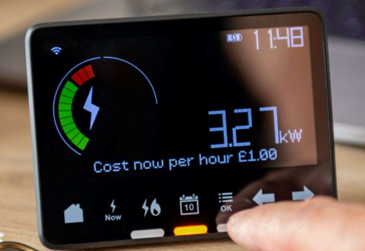 Citizen Advice Scotland boss adds voice to energy reform calls on visit to Shetland