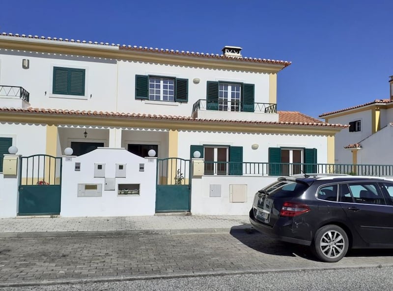 Semi-detached house near Lisbon