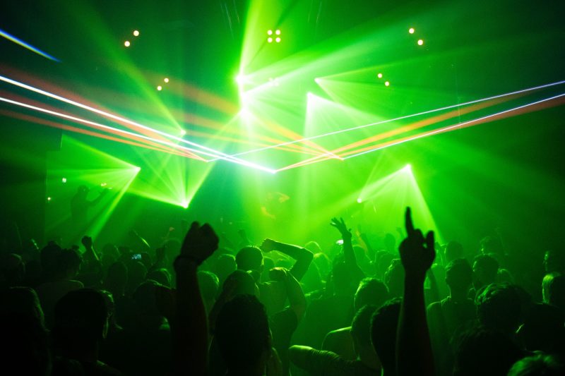 Accessibility gaps in nightclubs for visually impaired community