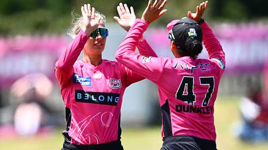 ash-gardners-crucial-fourth-over-picking-up-three-wickets