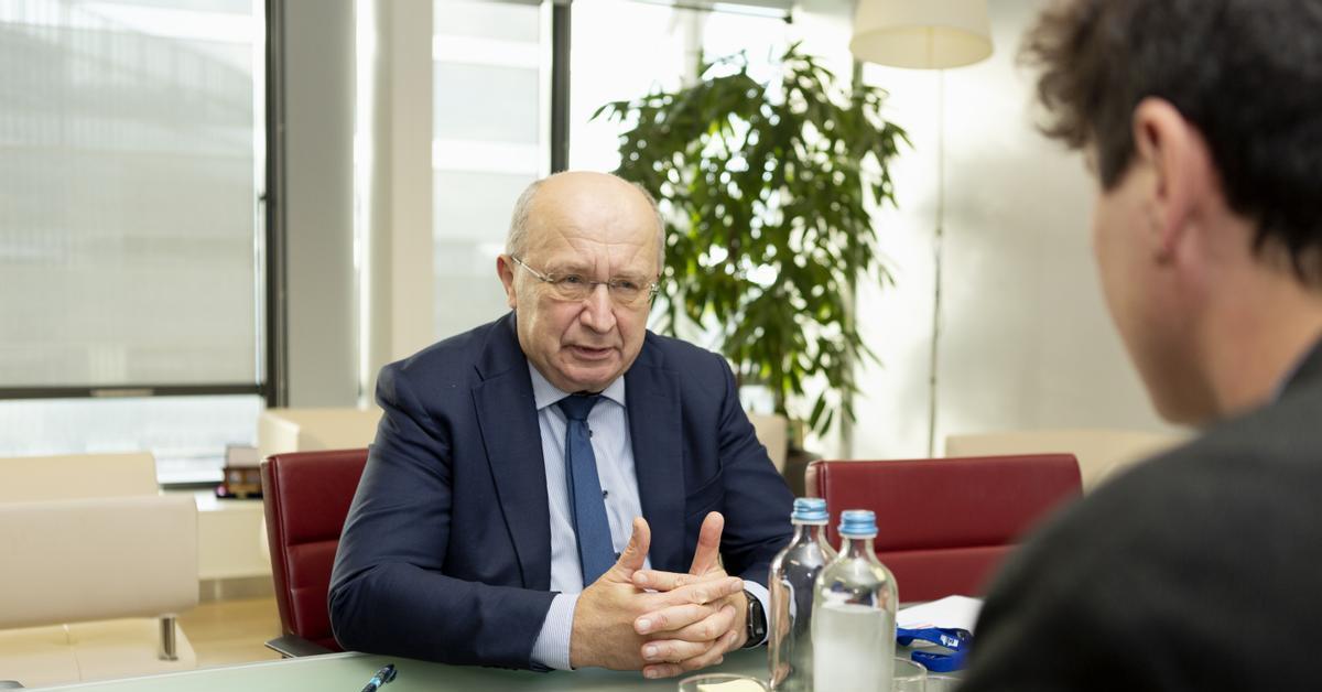 "I don't know why Spain should be allowed to spend only 2.1% of its GDP on defense."