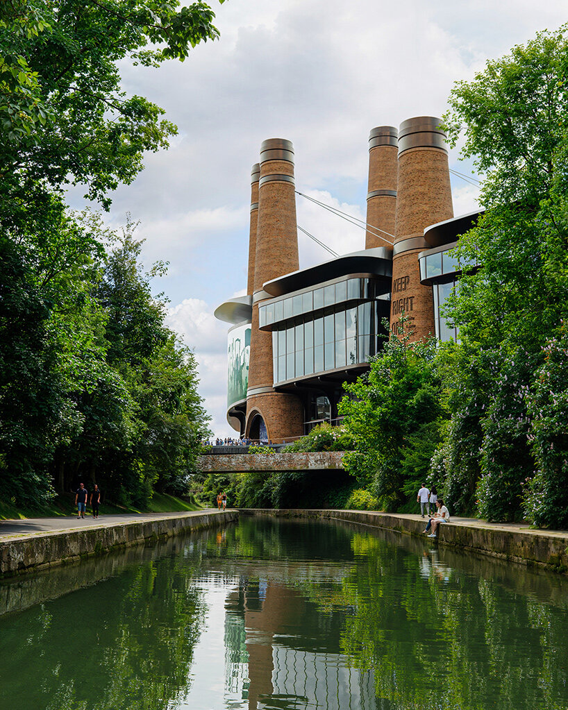 heatherwick studio plans birmingham stadium around twelve chimney-like towers