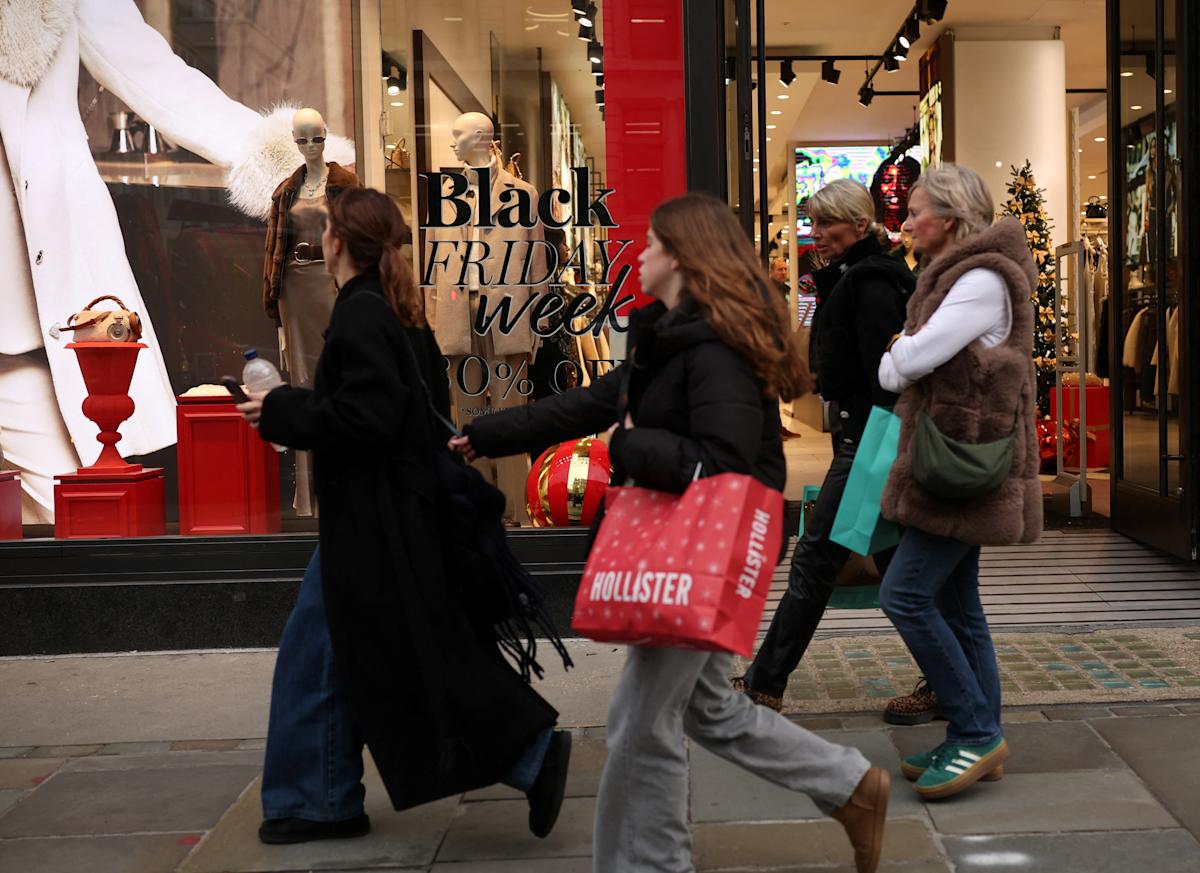 London up and Europe lower as Black Friday shoppers warned against scams