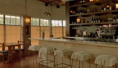 Cafe Tondo by Mouthwash Studio and Aunt Studio