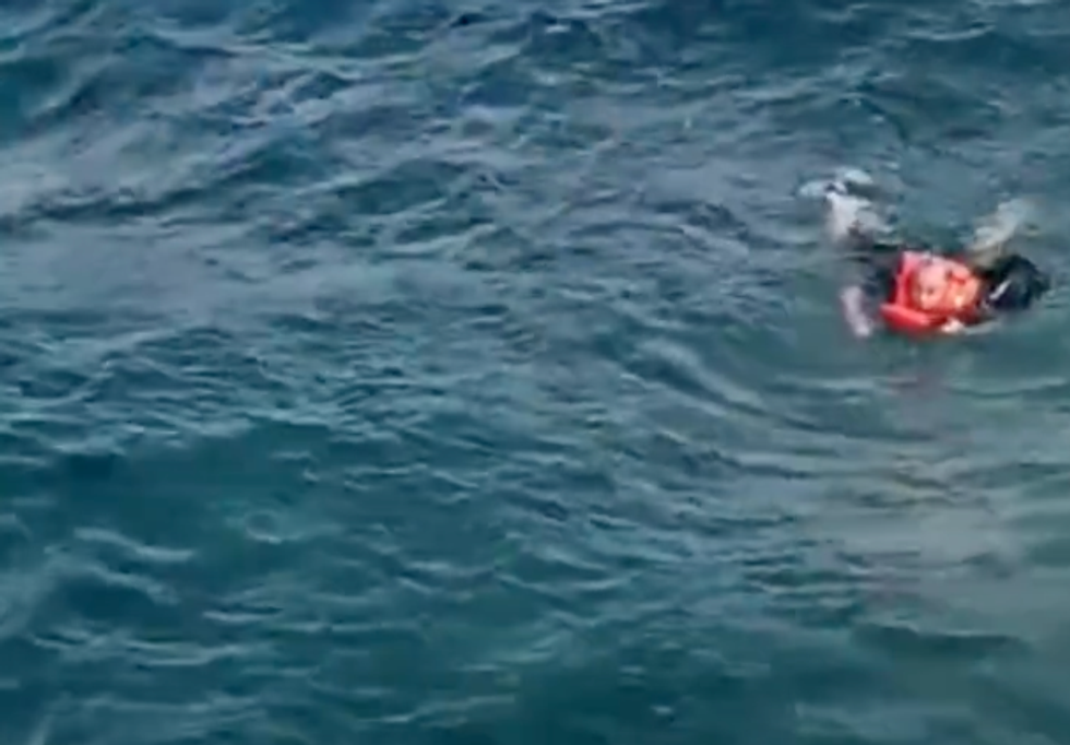 Catamaran sinks Dominican Republic