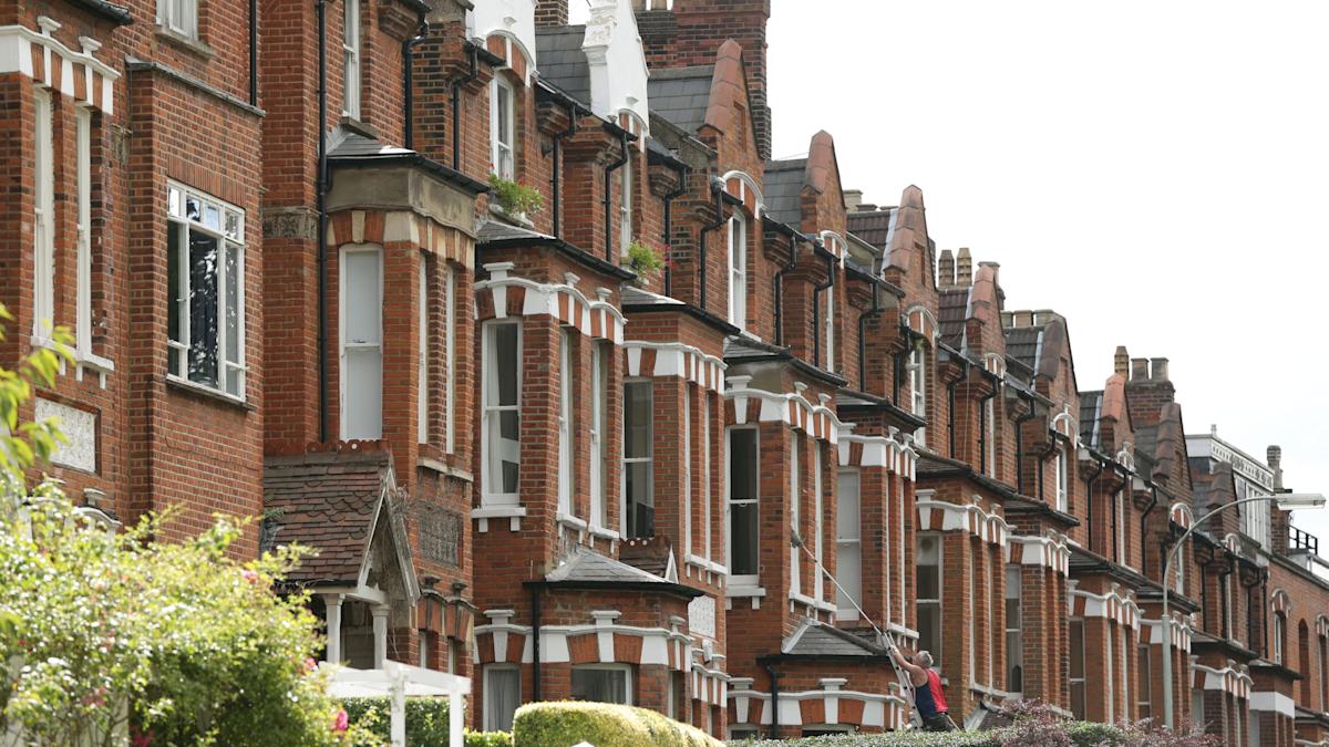 Average UK house price jumped to new record high in October, says Halifax