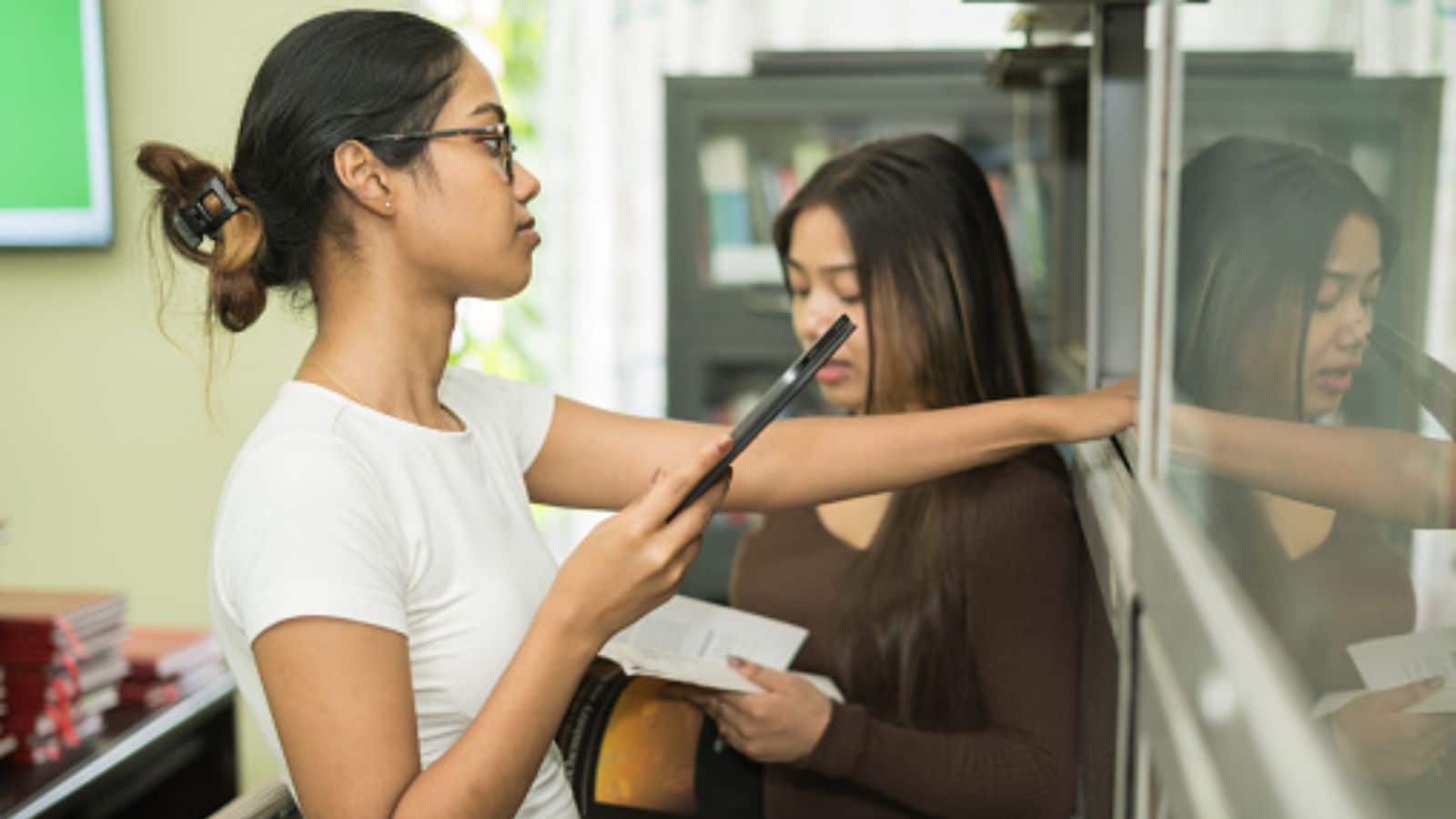 Operations and supply chain management are vital areas where CAT-qualified professionals excel. They oversee logistics, procurement, and production processes to ensure smooth and cost-effective operations. This career path offers opportunities in manufacturing, retail, and e-commerce sectors.