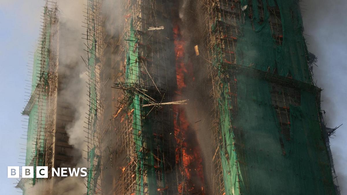 Hong Kong fire: At least four killed as major fire engulfs apartment blocks