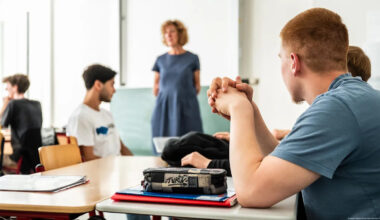 Will German schools train students for war and disasters?