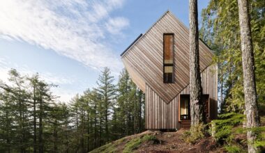Daria Sheina Studio designs off-grid British Columbia cabin