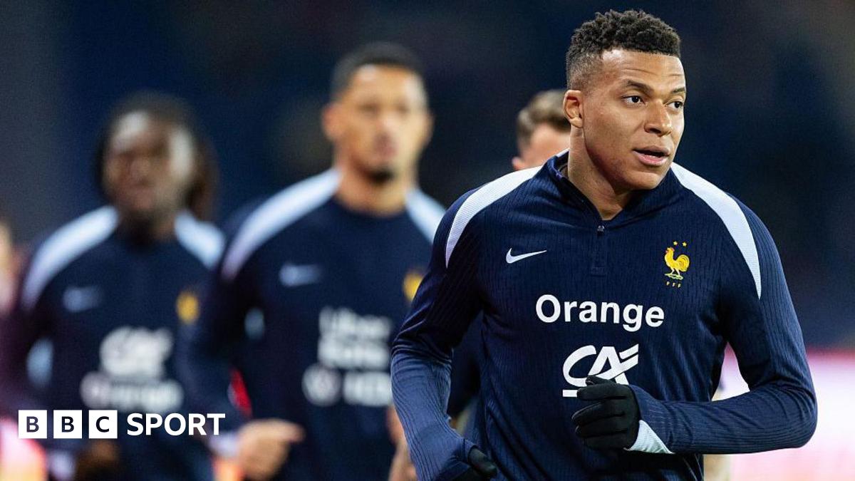 Kylian Mbappe training with France