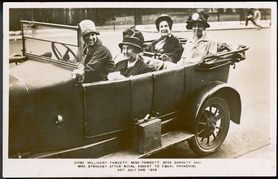 <p>Chronicle/Alamy</p>