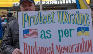 Ukraine peace deal will hinge on security guarantees – but Kyiv has been there before