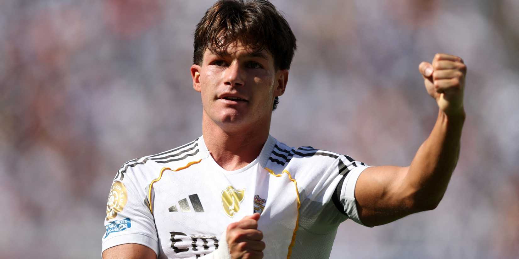 Francisco Garcia celebrating after scoring for Real Madrid in the FIFA Club World Cup