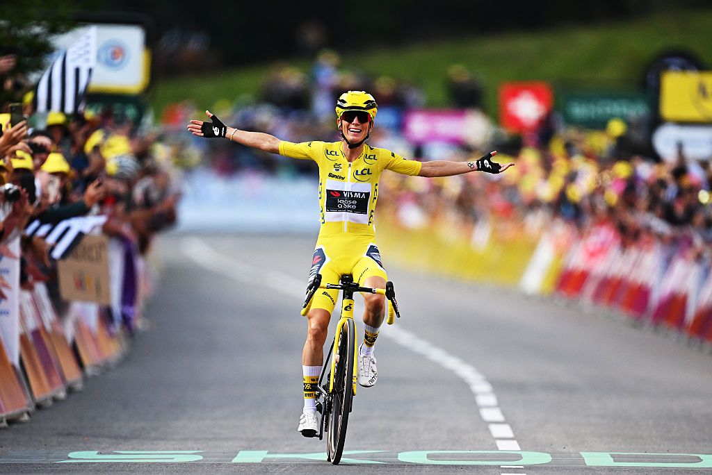 Pauline Ferrand-Prévot wins finale stage 9 and the overall title at the Tour de France Femmes