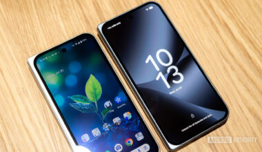 google pixel 10 pro fold moonstone vs 9 pro fold porcelain front display 2