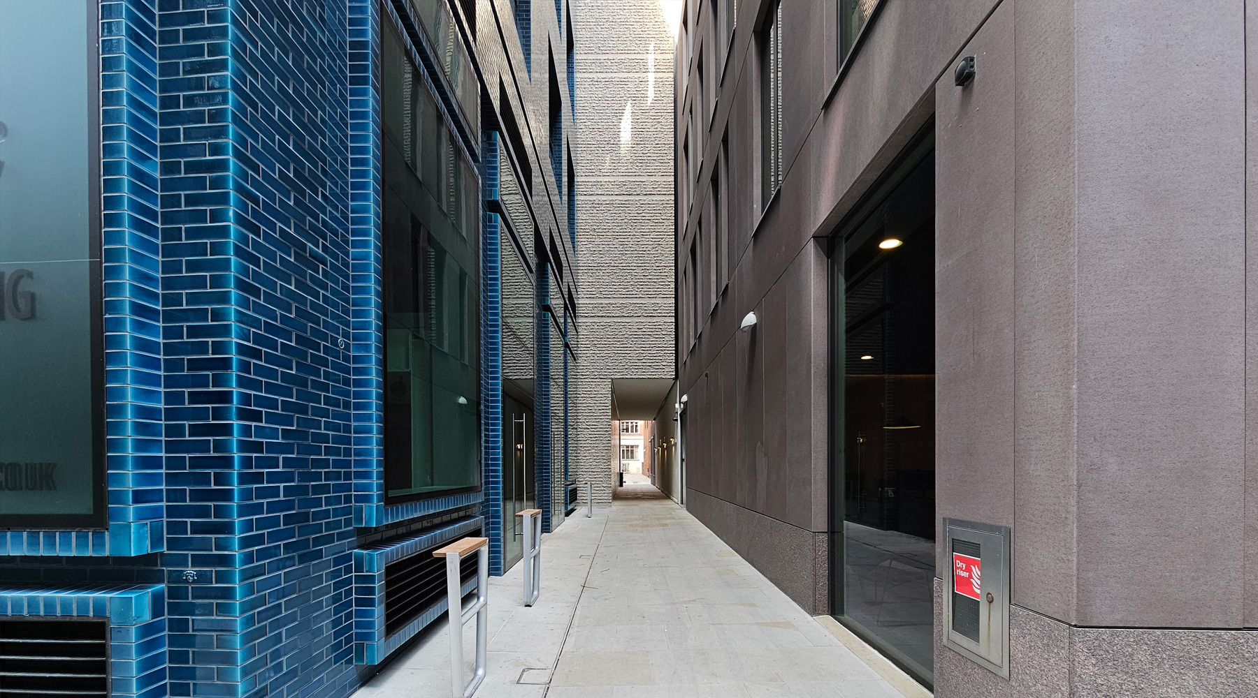 London’s Alleys: Greystoke Place (redux), EC4