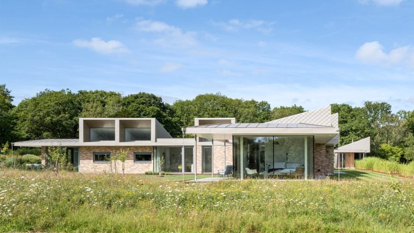 Three Oaks Farm in West Sussex by Nick Willson Architects