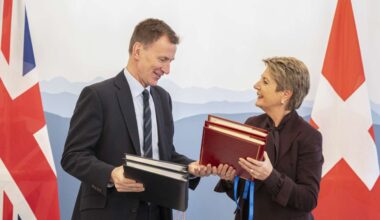 City insurers line up for post-Brexit access deal