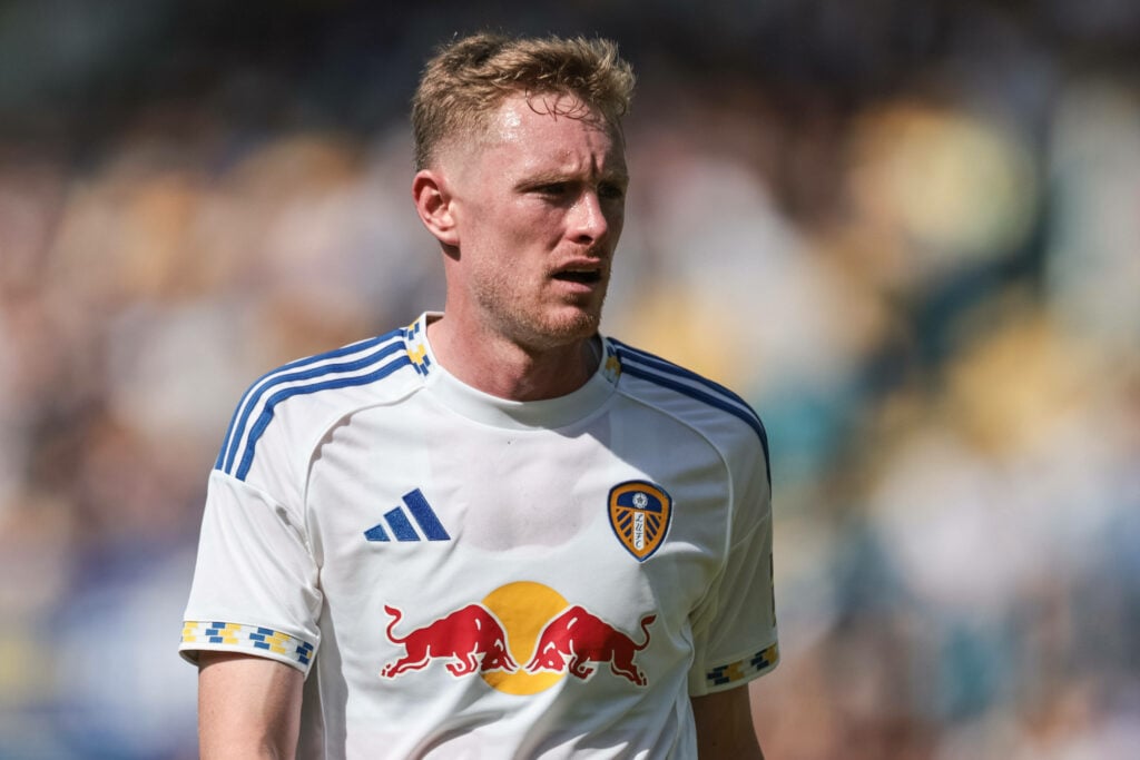 Sean Longstaff in action for Leeds