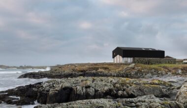 Mannal House on Tiree