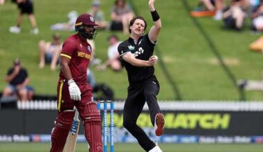 matt-henry-picked-up-a-100