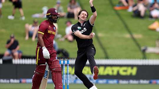 matt-henry-picked-up-a-100