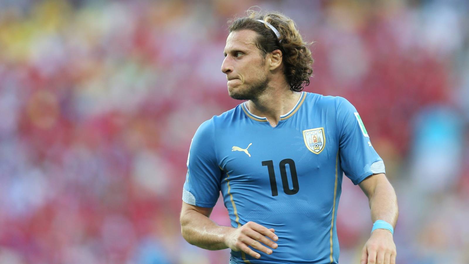Tottenham now preparing £40m+ offer to sign "superb" new Forlan
