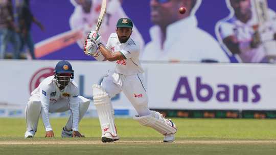 mominul-haque-in-action-for-bangladesh