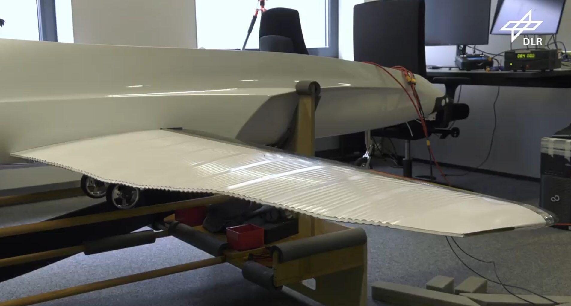 Germany Created a Morphing Wing for Drones That Transforms During Flight