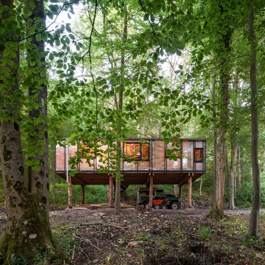 Amateur Studio by Invisible Studio