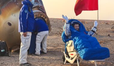 China sends spacecraft to pick up stranded astronauts | Space News