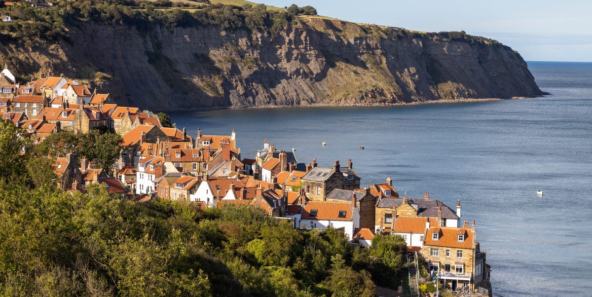 I Spent A Year Walking Britain's Coast — These Were The best Sea-View Pubs I Found