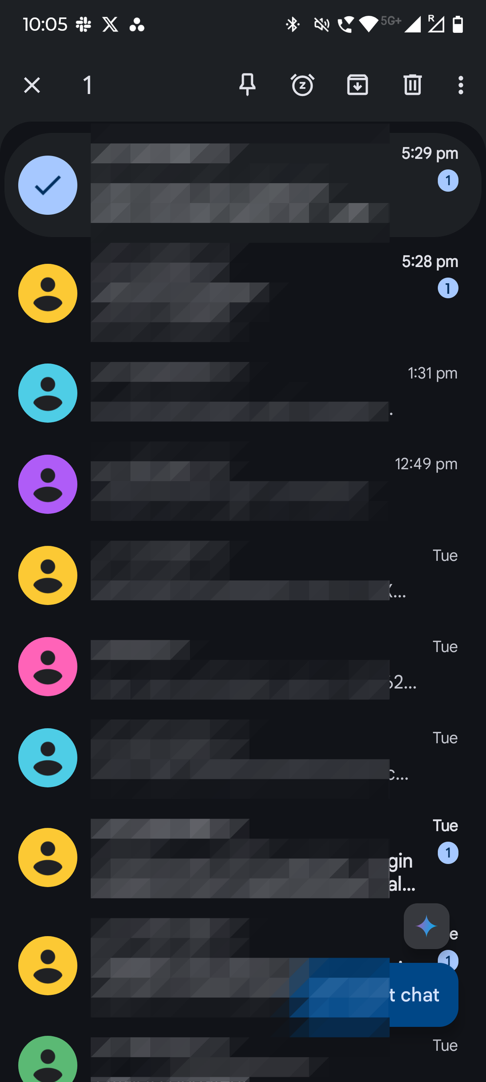 Screenshot showing message pinning feature in the Google Messages app