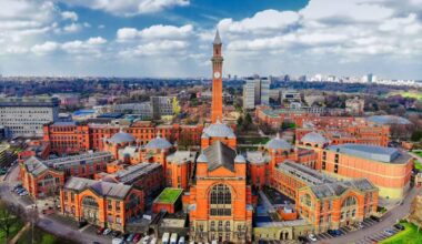 One Of The Most Beautiful Locations In Birmingham Is Hosting Its Own Artisan Christmas Market With A ‘First-Of-Its-Kind Lightshow’