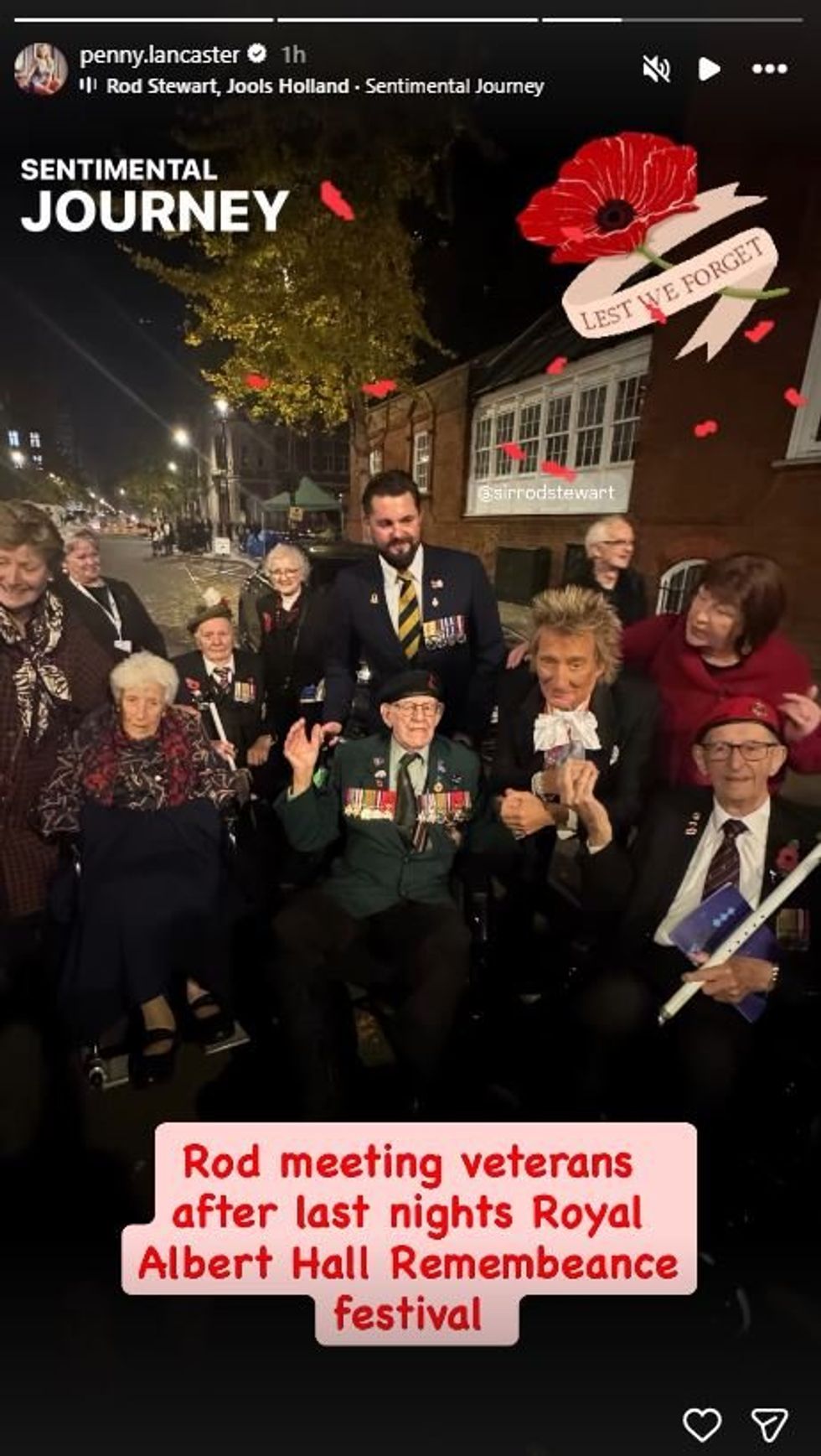 Sir Rod Stewart met with veterans after the event