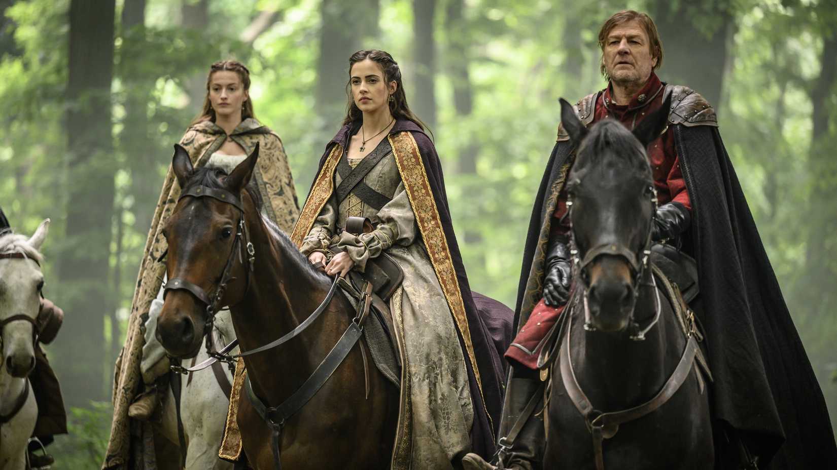 Lauren McQueen, Lydia Peckham, Sean Bean riding horses in Robin Hood season 1, episode 1